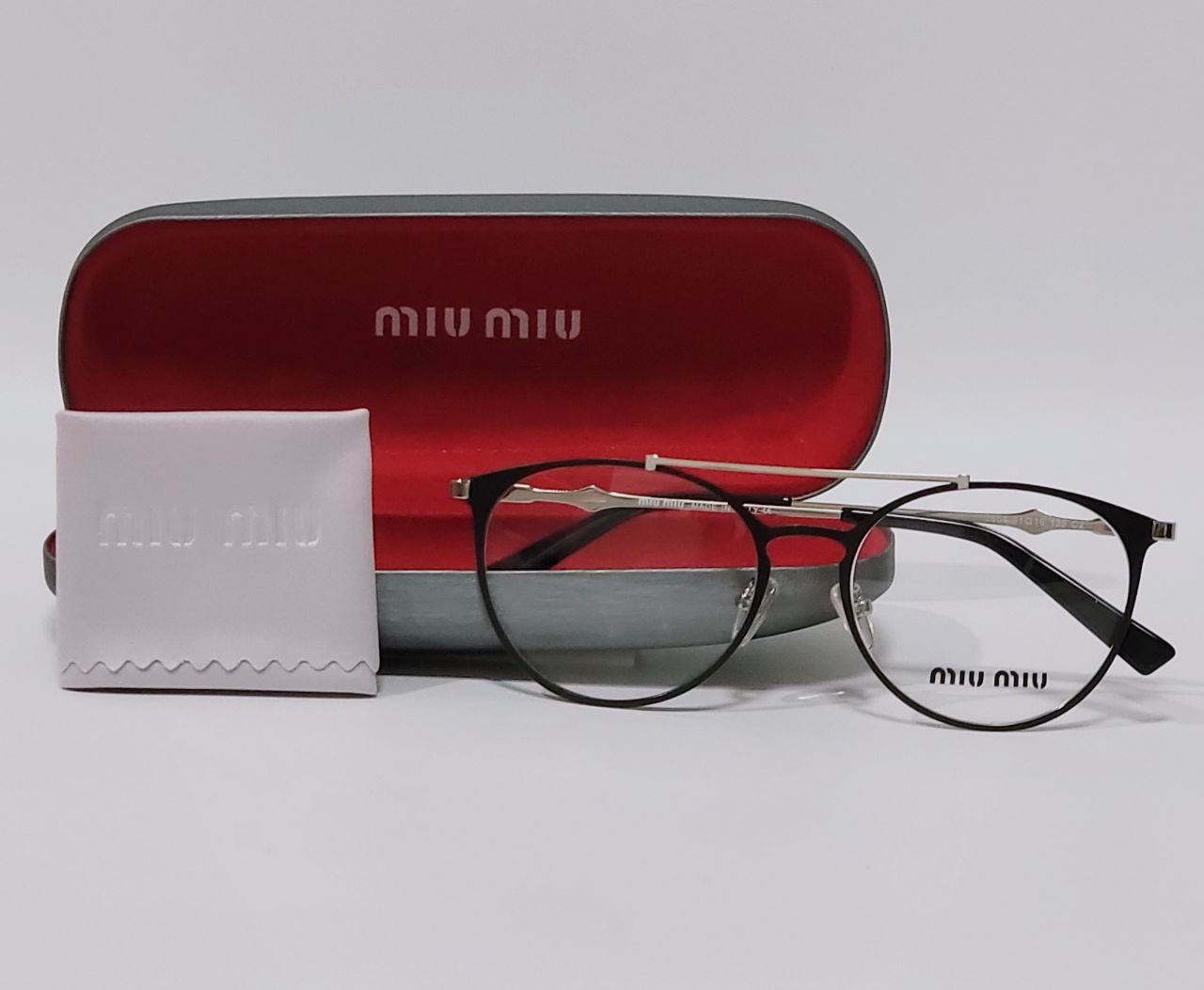 LENTES ORIGINALES PARA GRADUAR MIU MIU