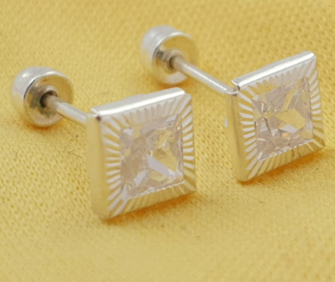 PARIN106 ARITO CUADRADO CON PIEDRA TRANSPARENTE, PLATA 925
