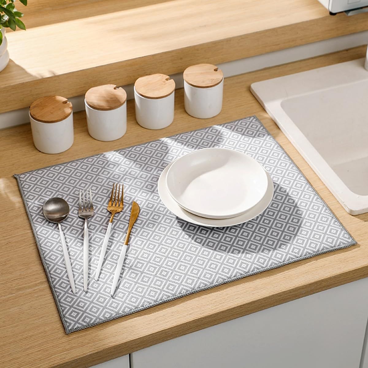 TAPETE SECAPLATOS PARA ABSORBER AGUA DE FORMA RÁPIDA Y EFICIENTE DURABILIDAD Y PROTECCIÓN ONLYSUN