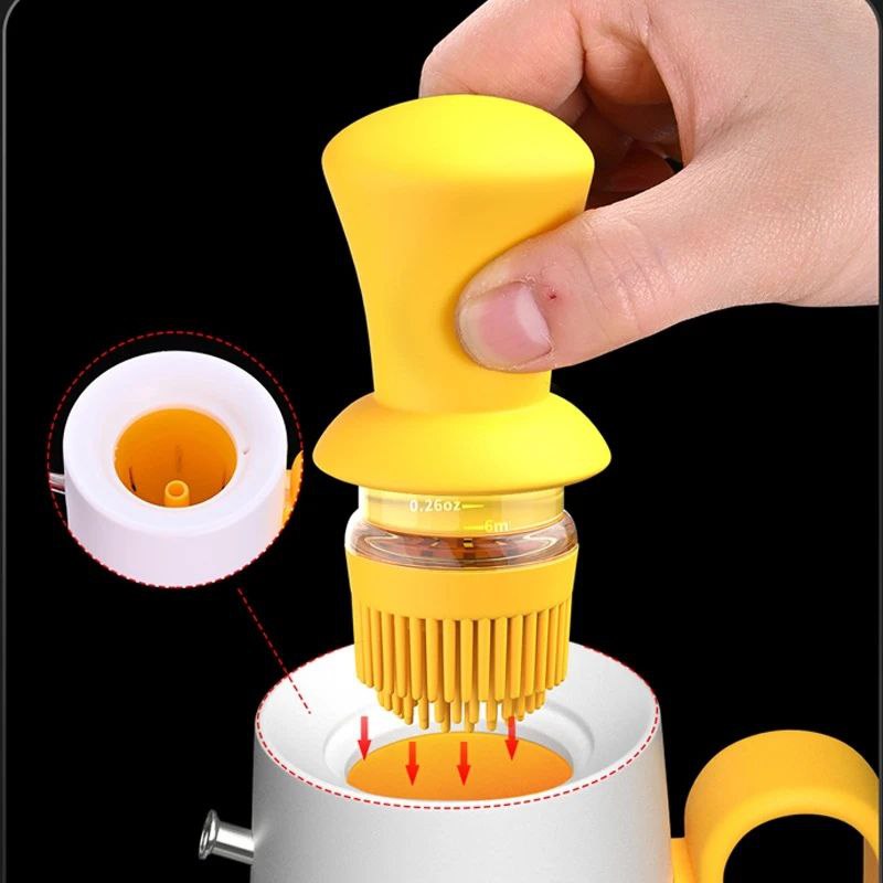BOTELLA DISPENSADORA DE ACEITE 3 EN 1 CON CEPILLO BOTE ACEITE VINAGRE 630ML