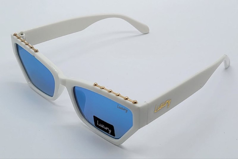 LENTES590$3