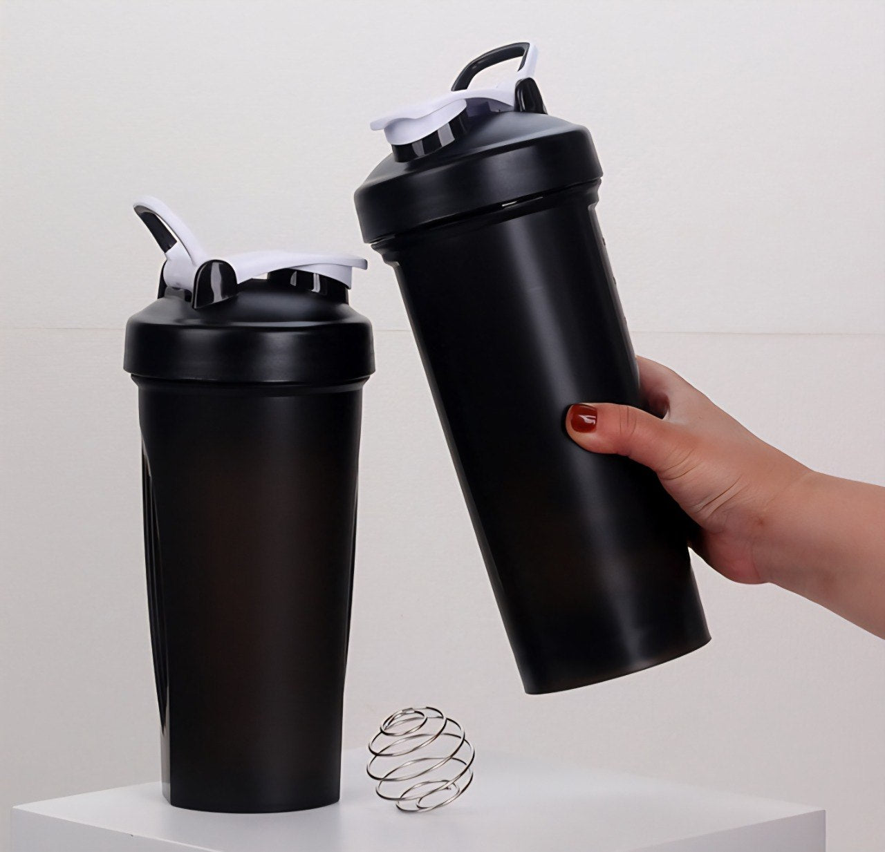 BOTELLA MEZCLADORA A PRUEBA DE FUGAS PARA PROTEINA DE PLASTICO 600ML