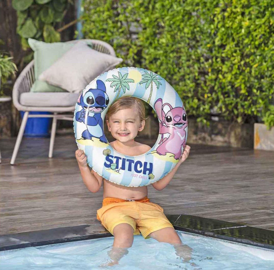 FLOTADOR INFLABLE TIPO SALVAVIDAS DE PLASTICO INFANTIL DE STITCH DISNEY BESTWAY 56CM