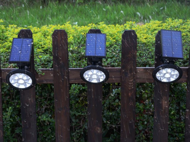 LUZ LED, SOLAR CON SENSOR DE MOVIMIENTO AUTOMATICO