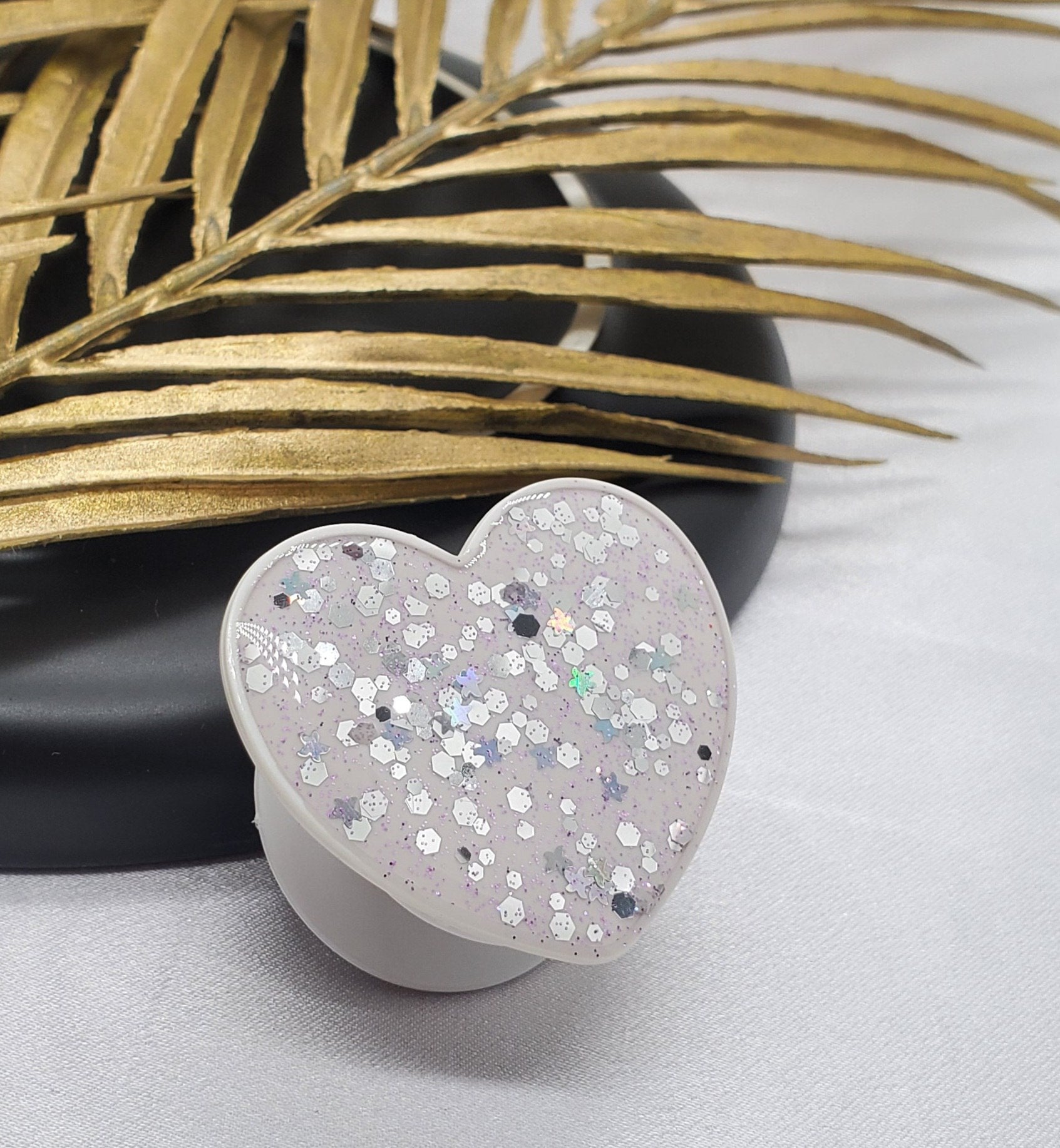 SOPORTE PARA CELULAR EN FORMA DE CORAZON