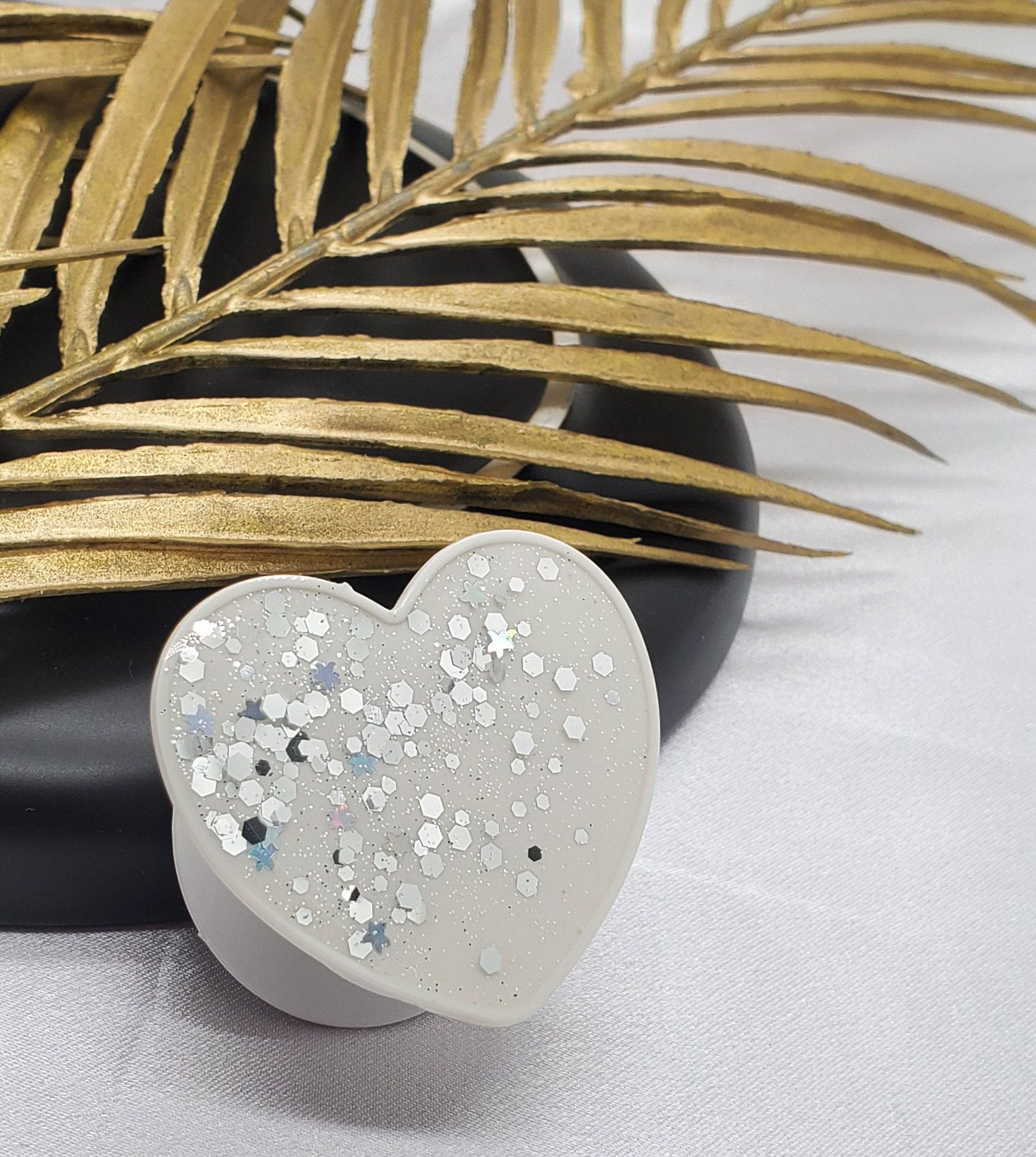 SOPORTE PARA CELULAR EN FORMA DE CORAZON