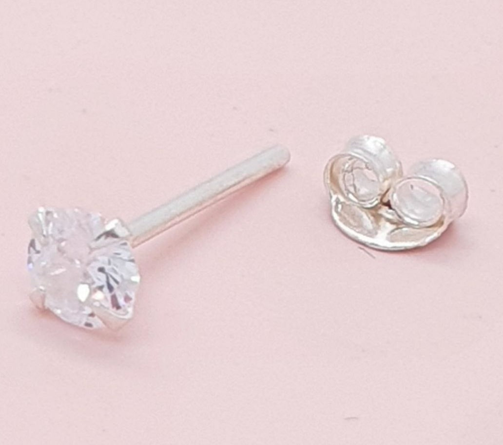 PIERCING DE PLATA 9.25 CON PIEDRA TRASLUCIDA